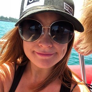 Meet your Posher, Hannah